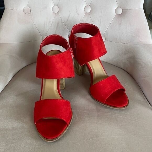 Vintage Havana Red Faux Leather Heels‎ - Picture 1 of 4